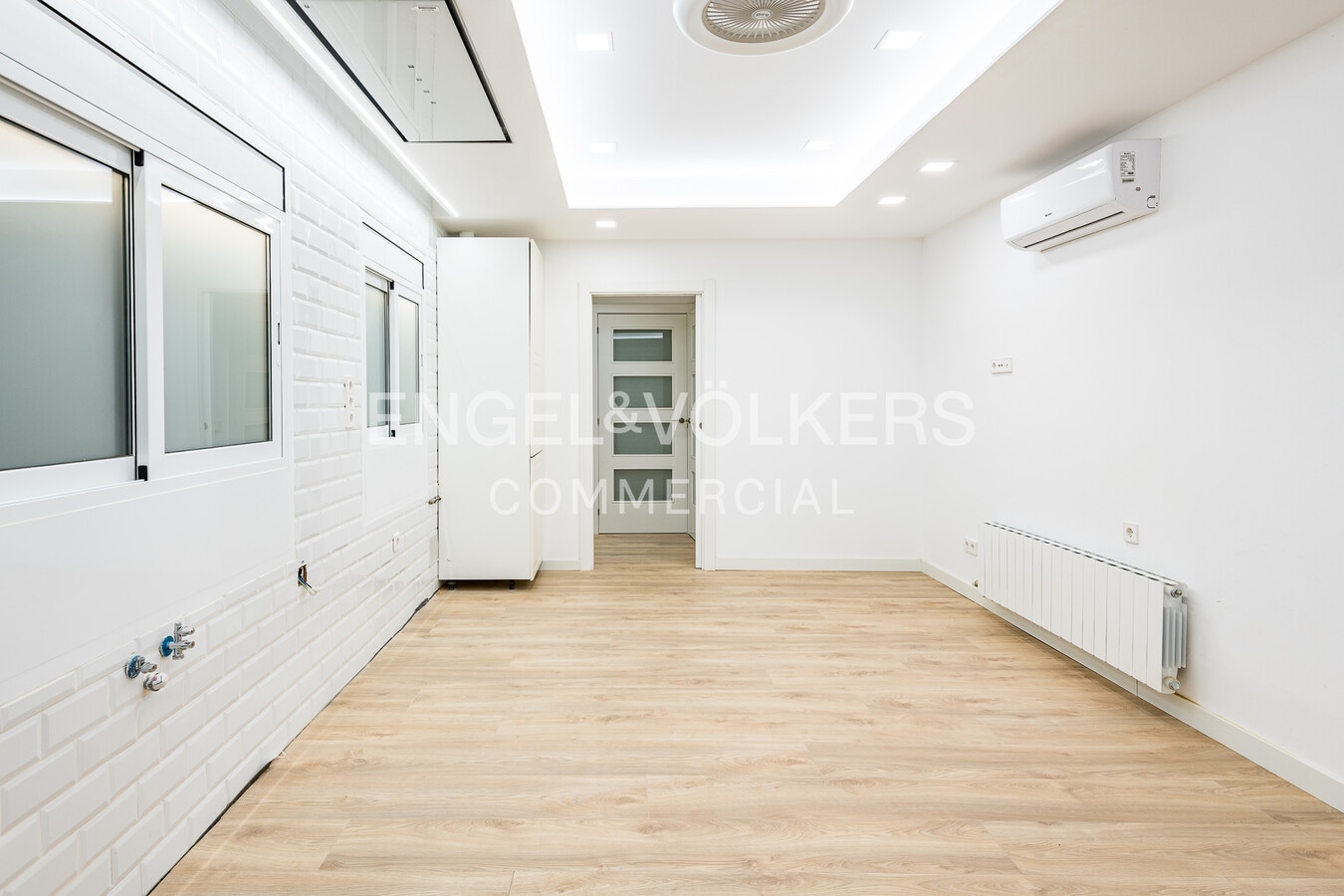 Barcelona, BAR 08023 - Unit Pt1-A -  - Interior Photo - Image 1 of 16