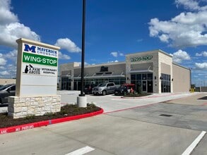 19427 Highway 6 Hwy, Manvel, TX à louer Photo intérieure- Image 2 de 5