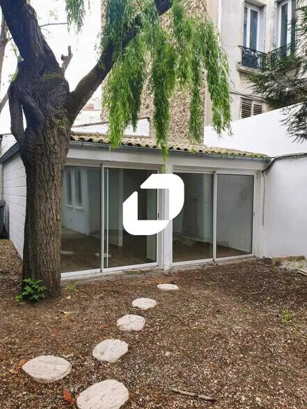 Bureau dans Ivry-sur-Seine à louer - Photo du bâtiment - Image 3 de 14