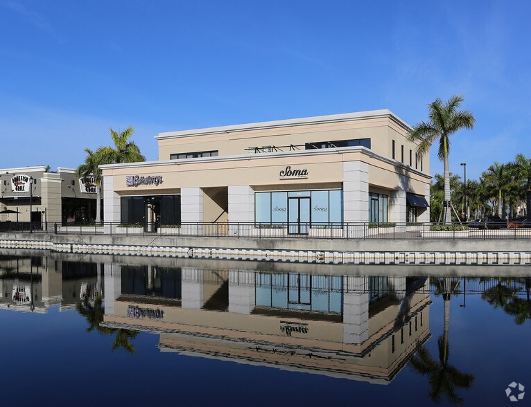 2089 Indian River Blvd, Vero Beach, FL à louer - Photo du bâtiment - Image 1 de 14