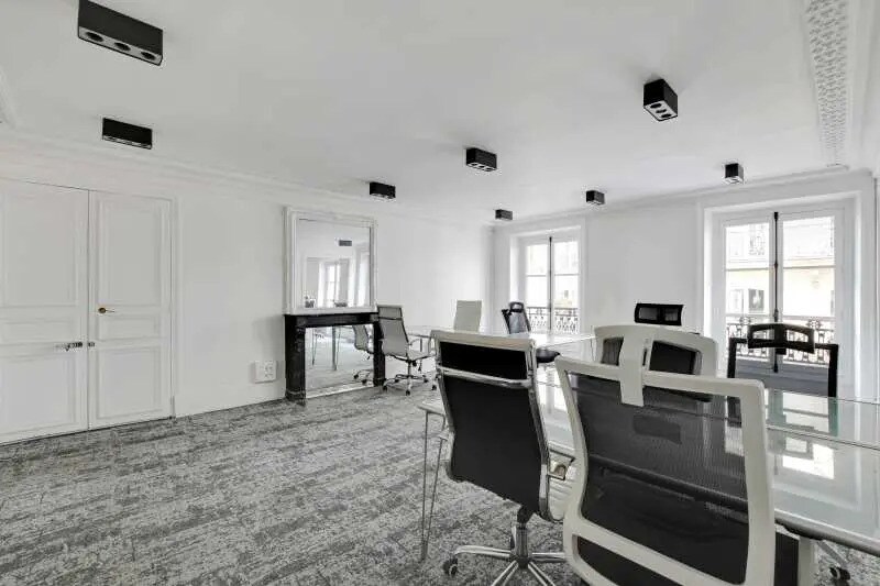 Paris, PAR 75008 - Unité Bureaux -  - Photo intérieure - Image 1 of 10