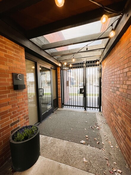 3332 N Lombard St, Portland, OR à vendre - Photo du bâtiment - Image 3 de 7