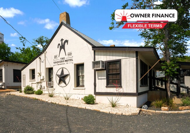 Plus de détails pour 1103 Maple St, Bandera, TX - Services hôteliers à vendre