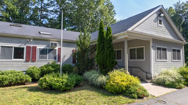 Plus de détails pour 737 Washington St, Pembroke, MA - Flex à vendre