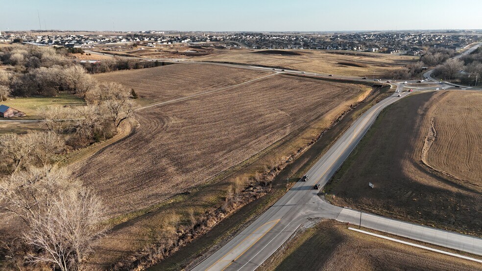 70th & Yankee Hill (NEC) Rd, Lincoln, NE for sale - Aerial - Image 3 of 4