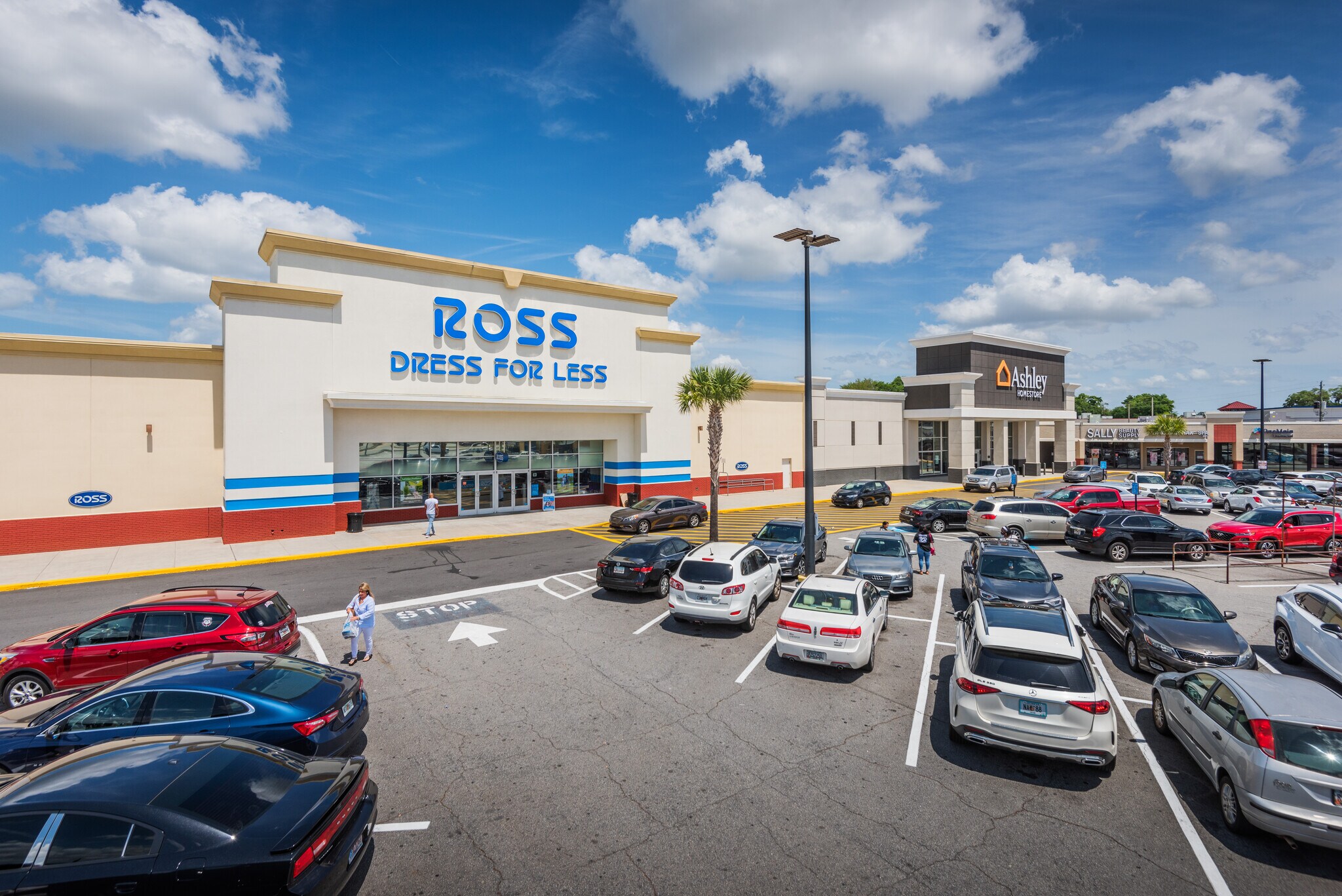 7805 Abercorn St, Savannah, GA à louer Photo principale- Image 1 de 13