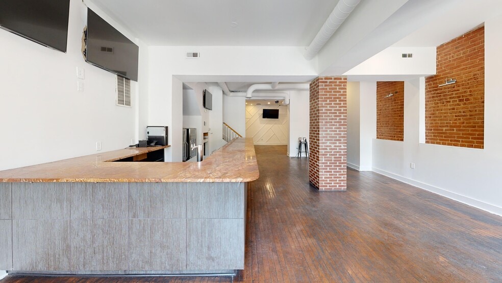 1736 Connecticut Ave NW, Washington, DC à vendre - Photo du bâtiment - Image 3 de 7
