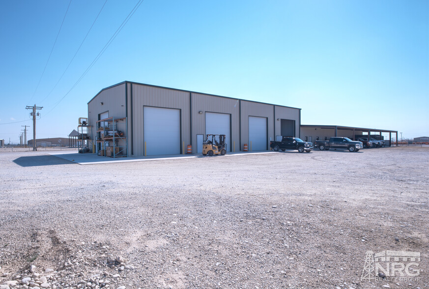 5215 Petroleum Dr, Carlsbad, NM for lease - Building Photo - Image 2 of 12