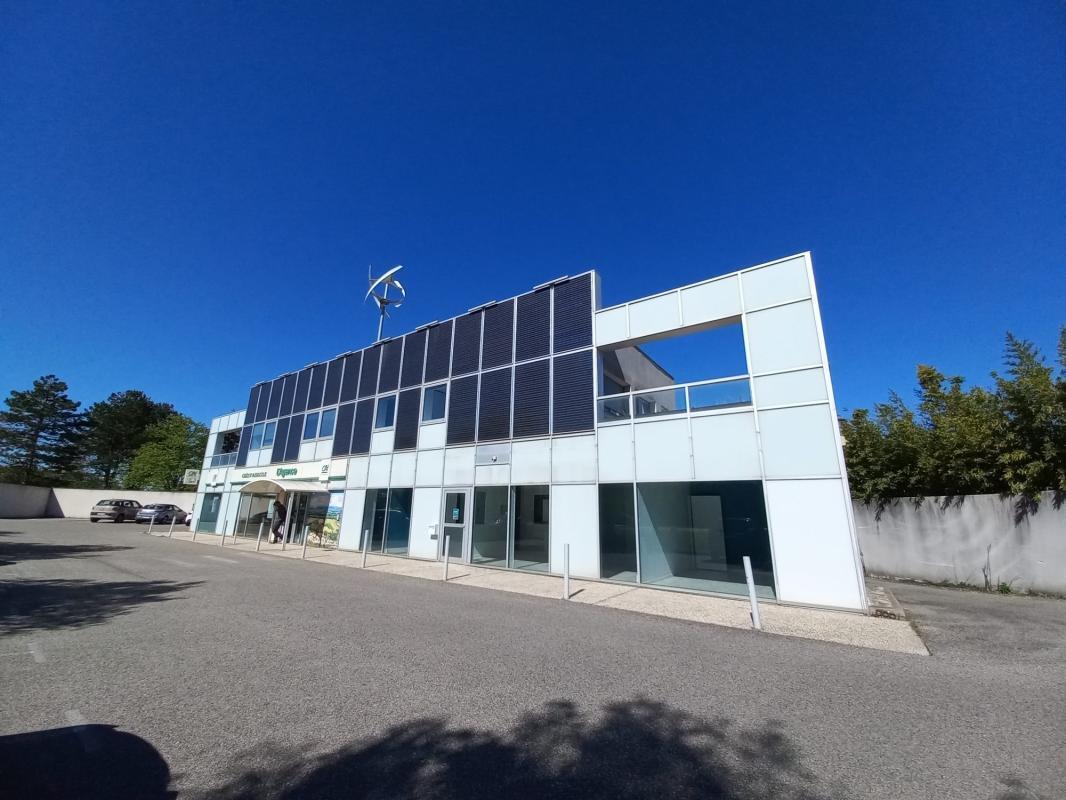 Retail in Montélimar for lease Building Photo- Image 1 of 5