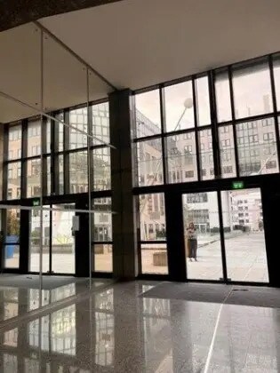 10-12 Cours Louis Lumière, Vincennes à louer - Photo du bâtiment - Image 3 de 10