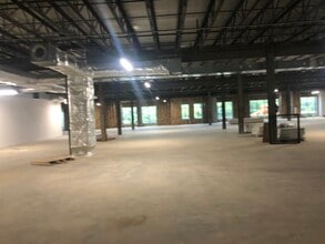 2826 Ross Clark Cir, Dothan, AL à louer Photo intérieure- Image 1 de 1