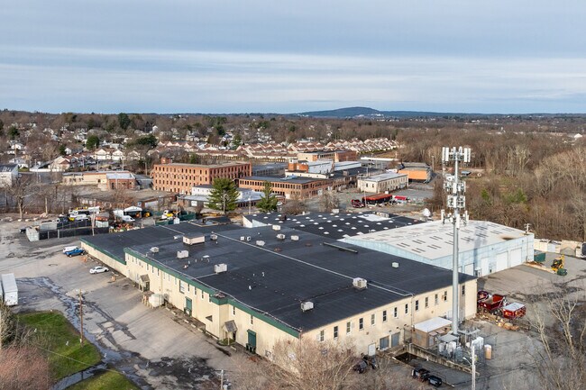 Plus de détails pour 59 Davis Ave, Norwood, MA - Local d'activités à louer