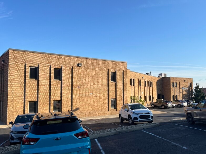 1 Marion Ave, Mansfield, OH for lease - Building Photo - Image 2 of 4