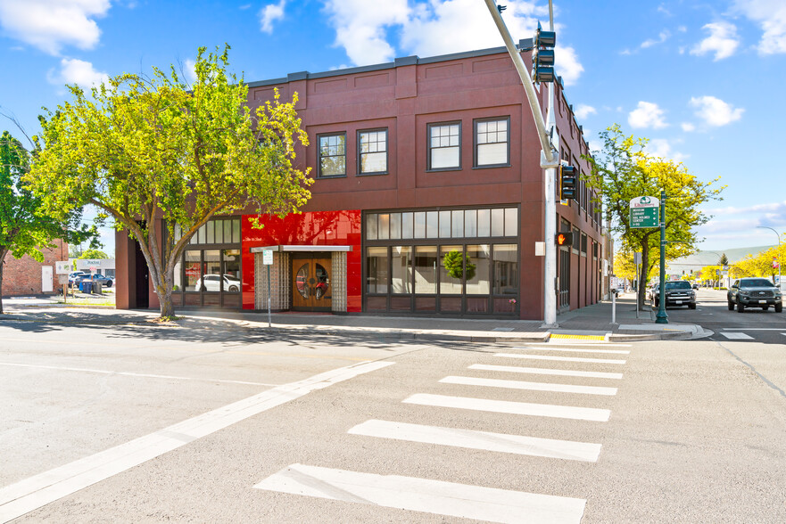 116 W 3rd Ave, Ellensburg, WA for lease - Building Photo - Image 2 of 25