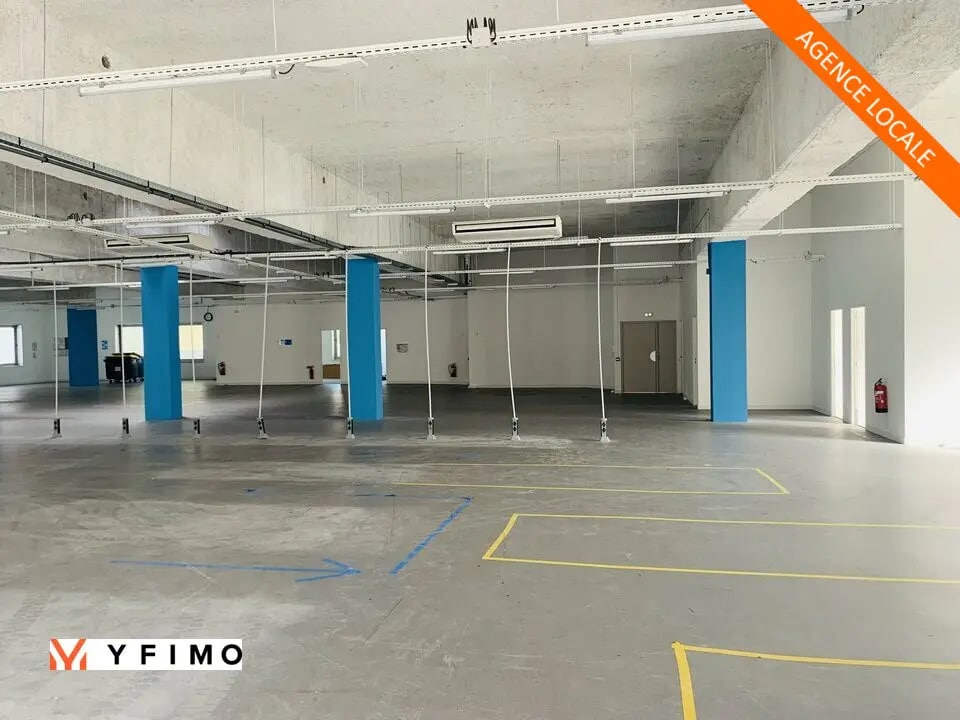 Flex in Le Pecq for lease Interior Photo- Image 1 of 8