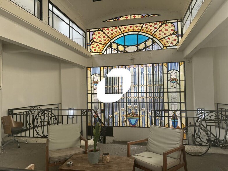 105 Rue Du Faubourg Du Temple, Paris for lease - Building Photo - Image 2 of 16