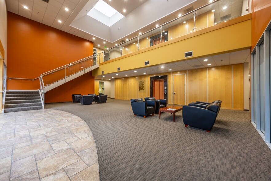 3663 N Laughlin Rd, Santa Rosa, CA for lease - Building Photo - Image 2 of 7