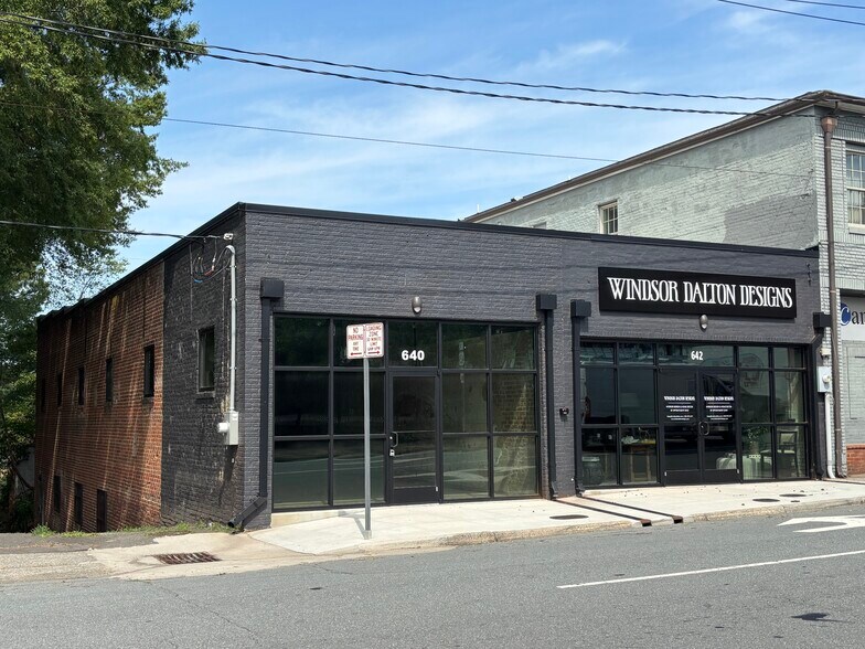 640-642 N Cherry St, Winston-Salem, NC à louer - Photo du bâtiment - Image 2 de 13