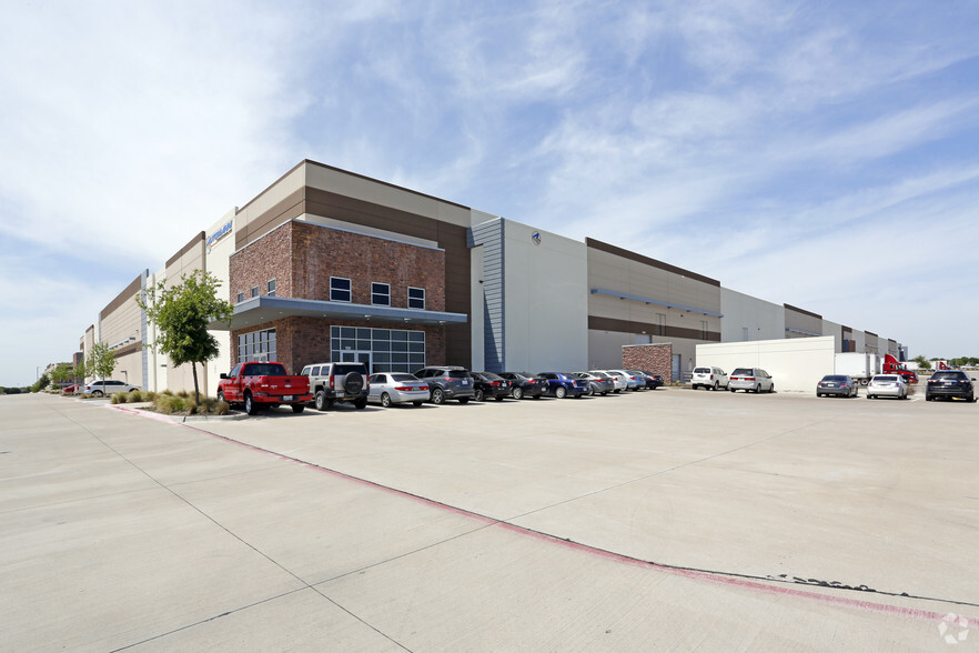 931 W Bardin Rd, Arlington, TX for lease - Building Photo - Image 1 of 6