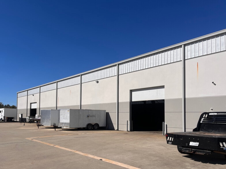 11804 Fairmont Pky, La Porte, TX for lease - Building Photo - Image 2 of 4