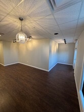 4927-4947 Utica Ridge Rd, Davenport, IA à louer Photo intérieure- Image 2 de 9