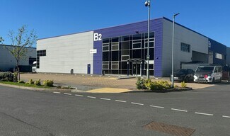 Plus de détails pour Fleming Way, Crawley - Industriel à louer
