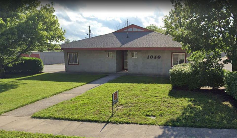 1040 Elizabeth St, Nicholasville, KY for lease - Building Photo - Image 1 of 6