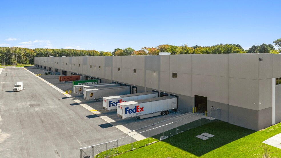 30 Aberdeen Rd, Hampton, VA à louer - Photo du bâtiment - Image 3 de 12