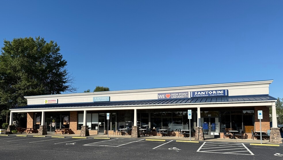 2107 Kirkwood St, High Point, NC for sale - Building Photo - Image 1 of 5