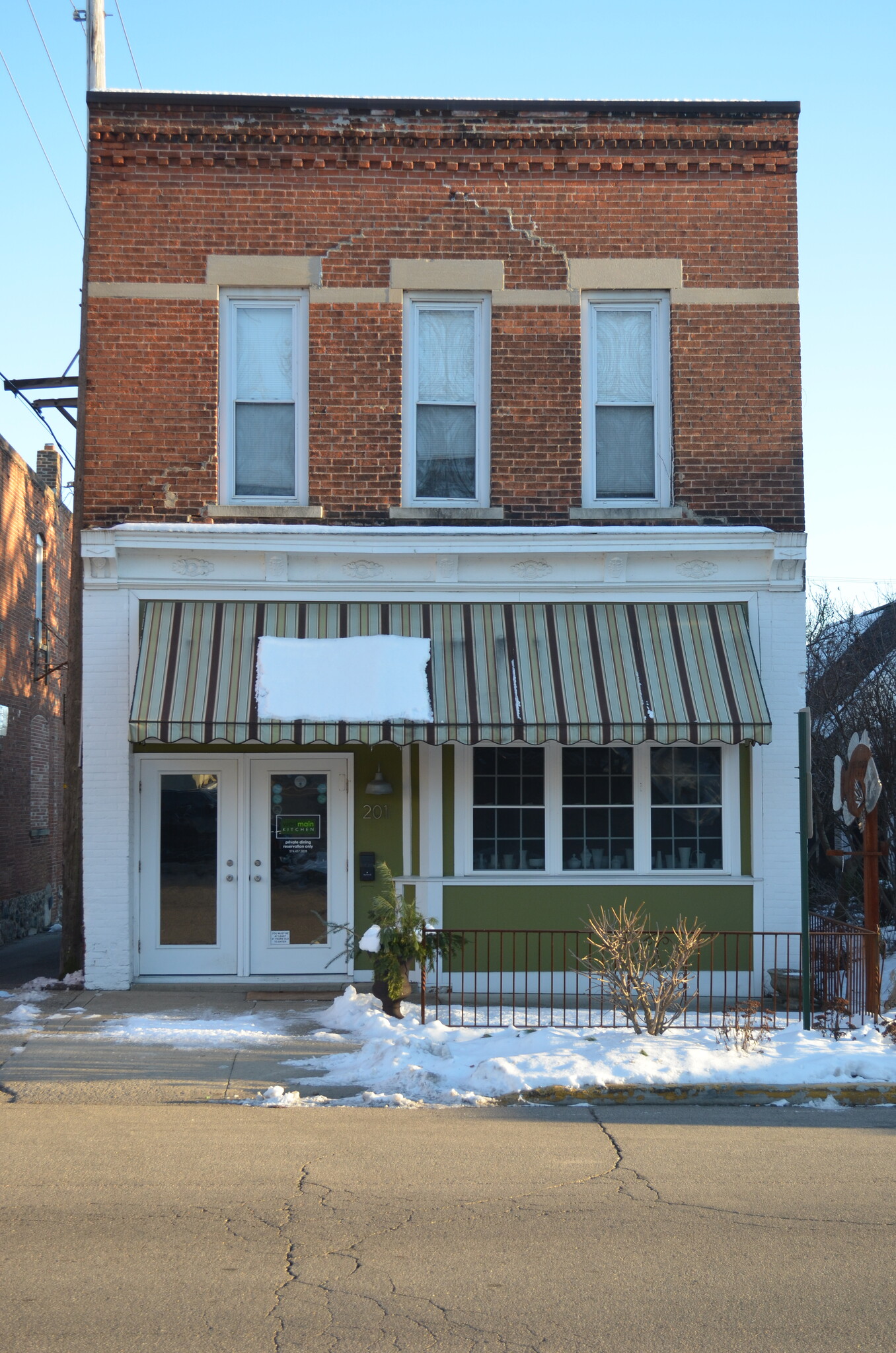 201 W Main St, Syracuse, IN for sale Building Photo- Image 1 of 1