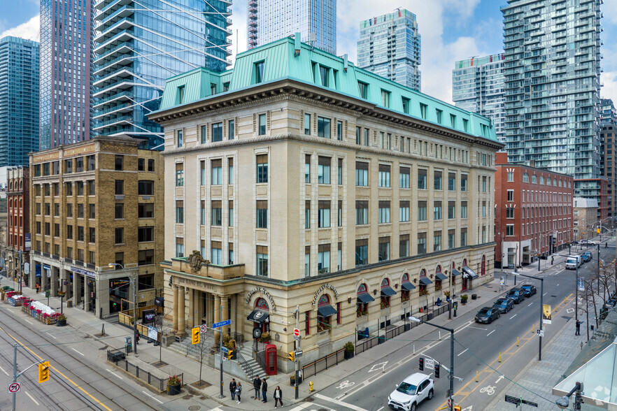 212 King St W, Toronto, ON for lease - Building Photo - Image 1 of 5