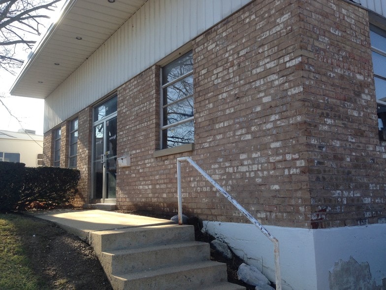 111 S 10th St, Lemoyne, PA for lease - Primary Photo - Image 1 of 9