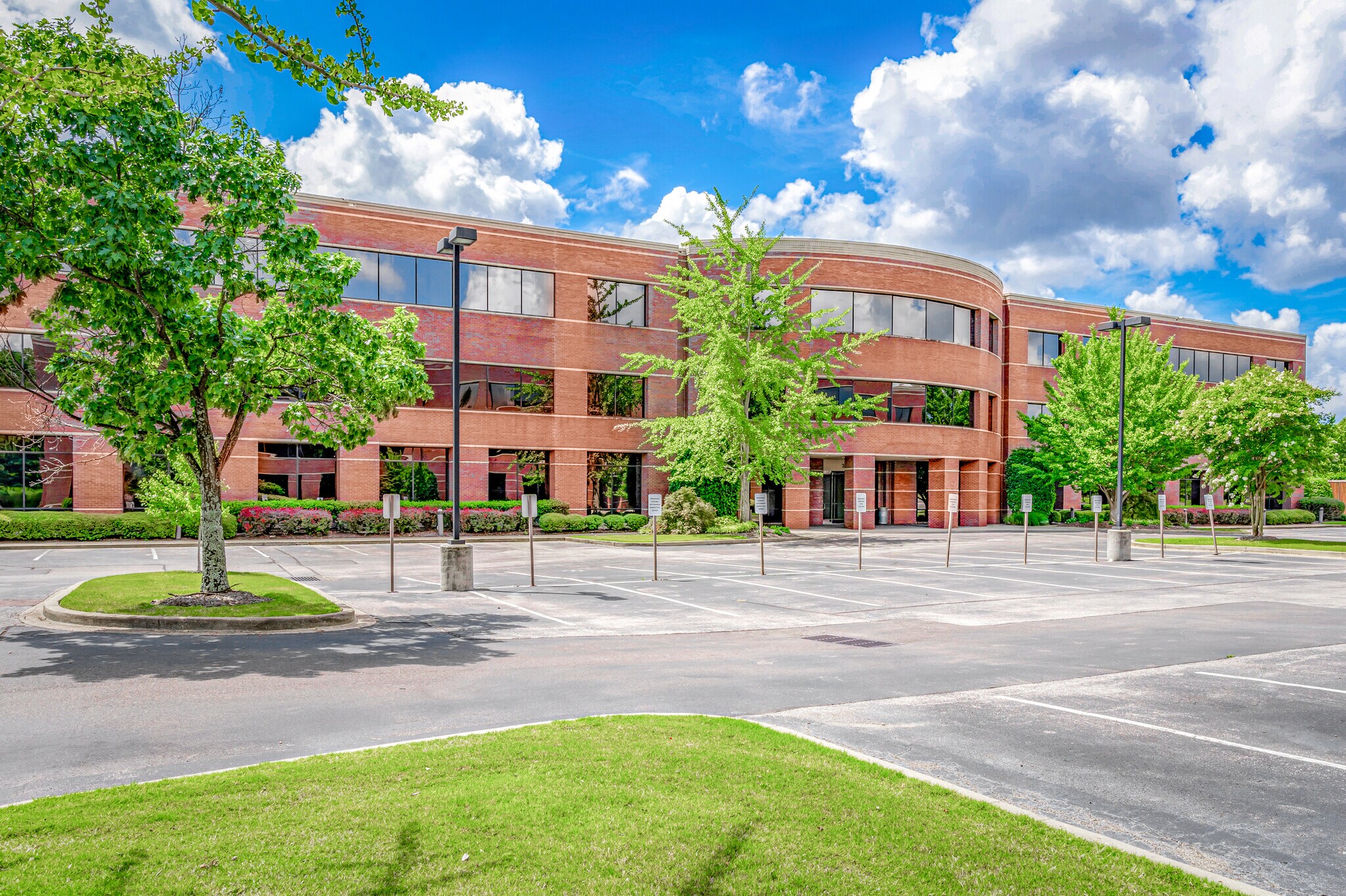 3340 Players Club Pky, Memphis, TN for lease Building Photo- Image 1 of 22