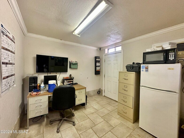 1204 W Thatcher Blvd, Safford, AZ à vendre - Photo intérieure - Image 3 de 11