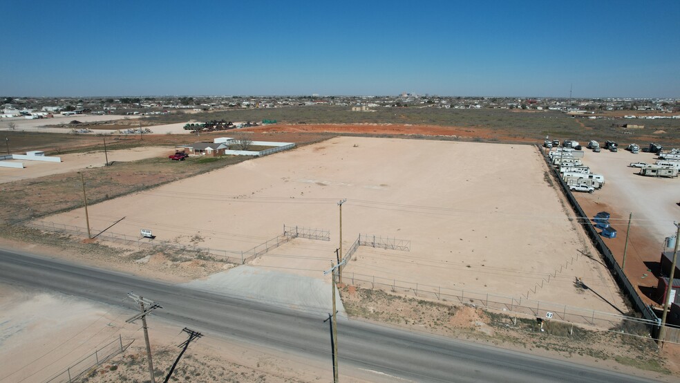 1211 E County Road 140, Midland, TX à louer - Photo du b timent - Image 1 de 6