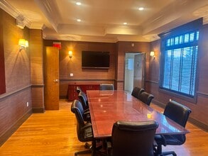 76 Tokeneke Rd, Darien, CT for lease Interior Photo- Image 1 of 9