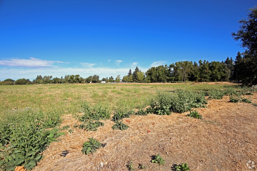 Reed Ave, West Sacramento, CA à louer - Photo du bâtiment - Image 2 de 12