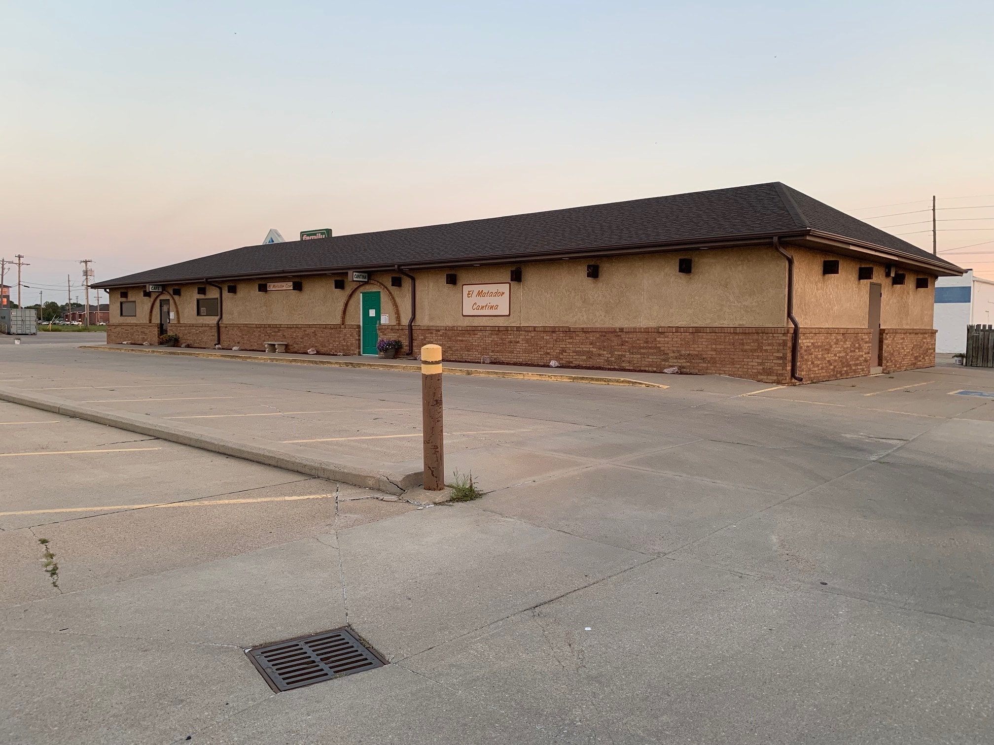 2453 33rd Ave, Columbus, NE for sale Building Photo- Image 1 of 9