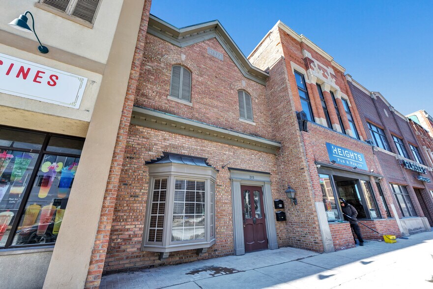 215 N Washington St, Green Bay, WI à vendre - Photo du bâtiment - Image 3 de 26