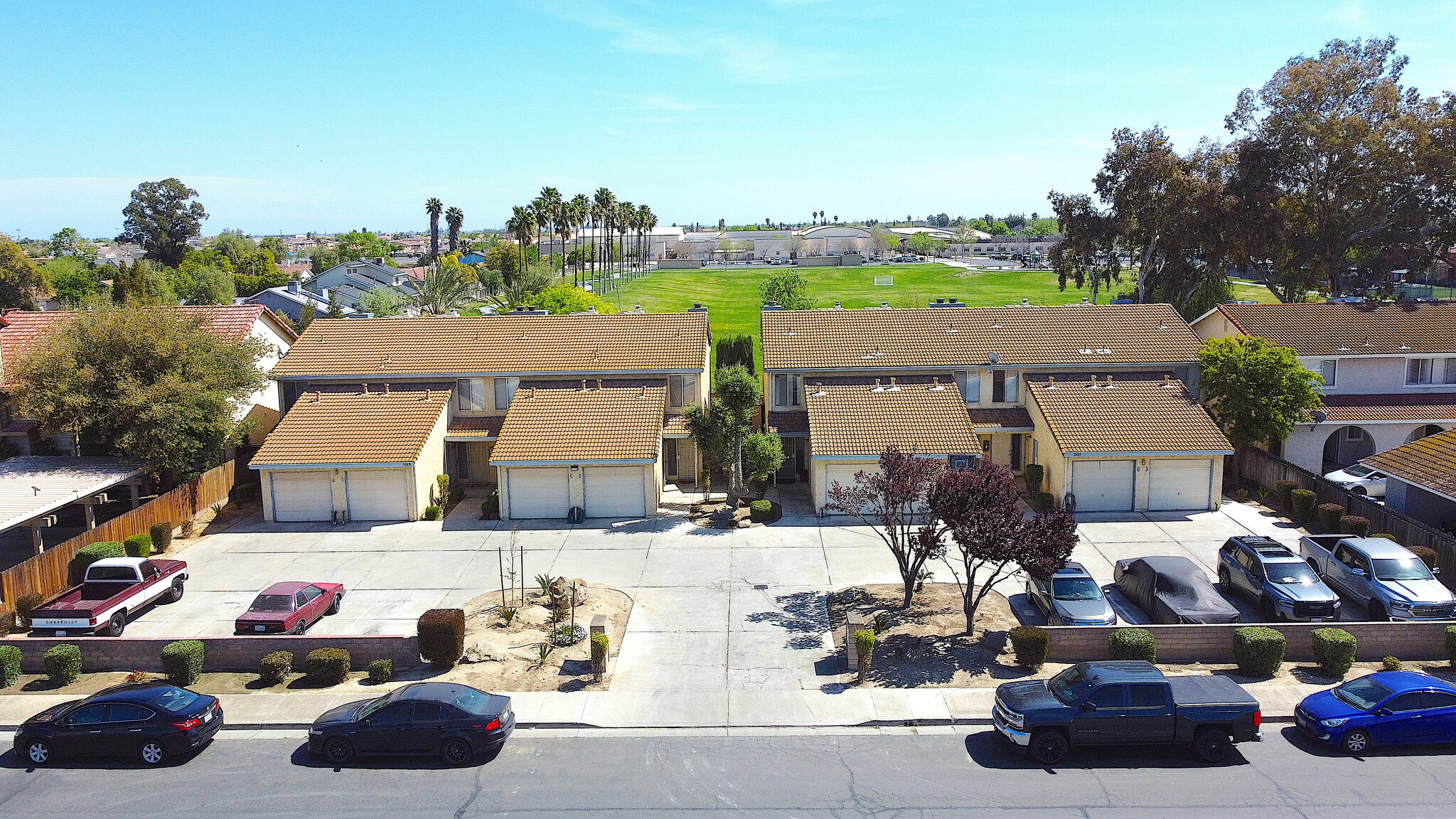 1521 - 1525 Racquet Club, Los Banos, CA for sale Primary Photo- Image 1 of 1