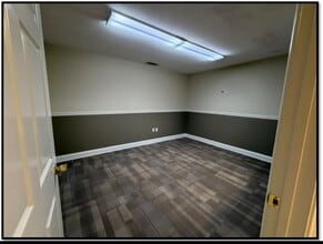 1025 Nine North Dr, Alpharetta, GA for lease Interior Photo- Image 2 of 7