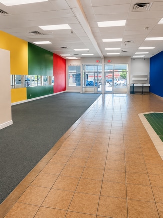 More details for 7826-7844 W In-66, Newburgh, IN - Retail for Lease
