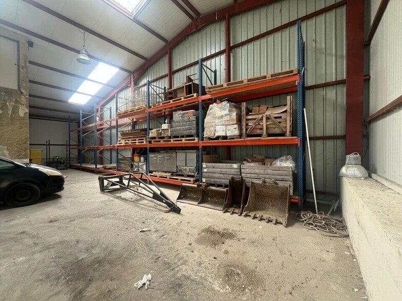 Industrial in Bollene for lease - Interior Photo - Image 3 of 6