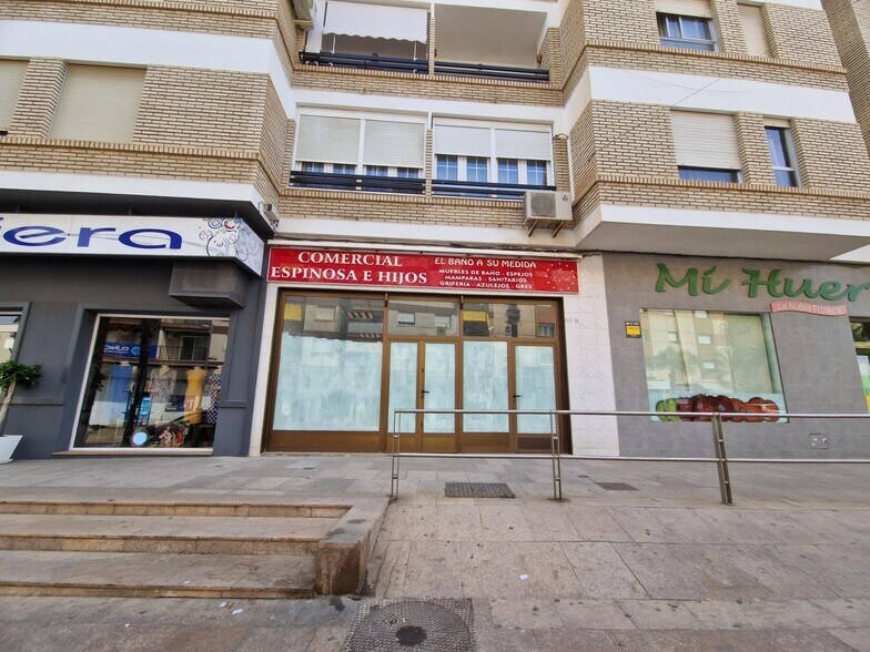 Avenida Salobreña, 25, Motril, Granada for sale - Building Photo - Image 2 of 26