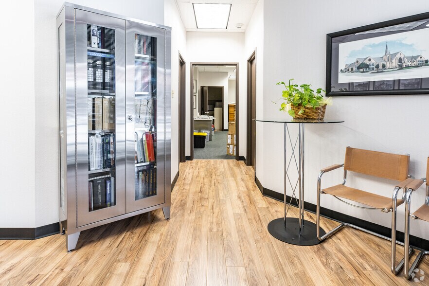 4201 Bee Caves Rd, Austin, TX for lease - Interior Photo - Image 3 of 21