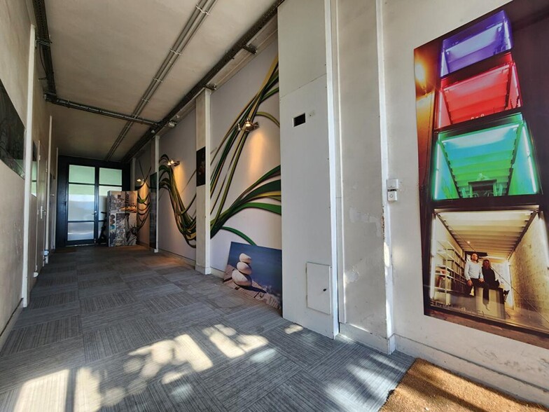Retail in La Garenne-Colombes for lease - Building Photo - Image 2 of 7