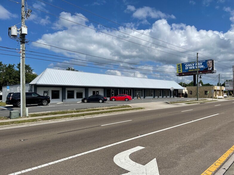 190 S County Road 427, Longwood, FL à louer - Photo du bâtiment - Image 3 de 11