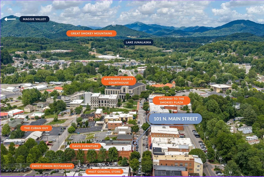 101 N Main St, Waynesville, NC à vendre - Photo du bâtiment - Image 2 de 15