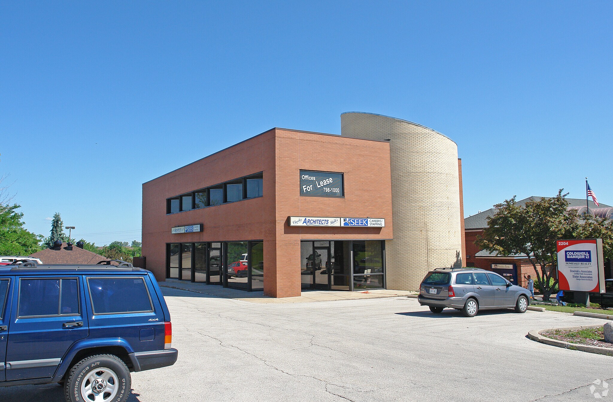 2204 E Moreland Blvd, Waukesha, WI à louer Photo principale- Image 1 de 11