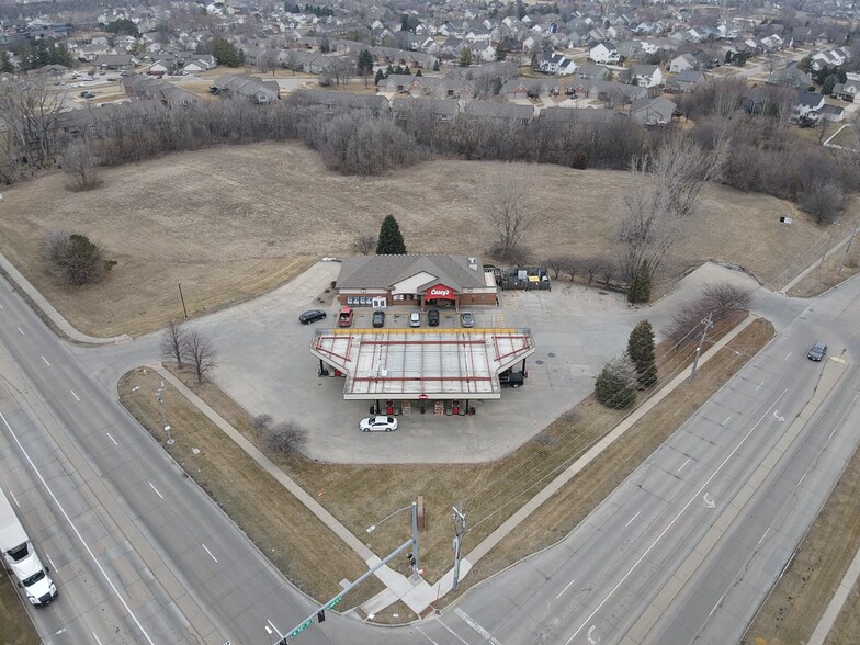 University Ave & Boone Dr, Waukee, IA à vendre - Photo du bâtiment - Image 2 de 7